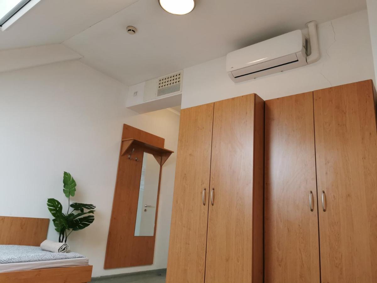 Hostel Hid Ifjusagi Szallo Dunaújváros Exterior foto